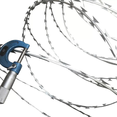 Stainless Steel Razor Wire Fence BTO-22 CBT-65 ISO CE Certificated Easy Maintenance
