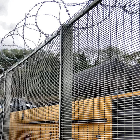 Simple Installation Welded Wire Mesh With Metal / Plastic Clips High Security